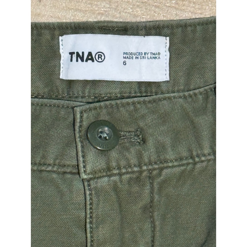TNA Aritzia Green Cargo Pants Wide Leg Utility Streetwear Gorpcore Size 6 - Picture 3 of 5
